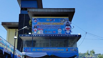 Polres Garut Hadirkan Posko Mudik Unik Bertema Doraemon di Jalur Limbangan