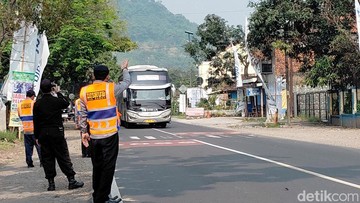 Strategi One Way di Jalur Limbangan Garut: Solusi Hadapi Lonjakan Arus Mudik 2026