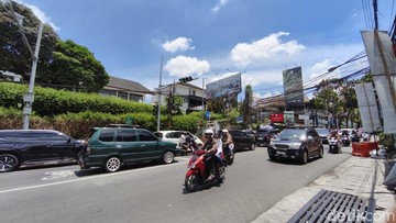 Situasi Terkini Arus Lalu Lintas Jalur Wisata Bandung-Lembang pada H+1 Lebaran 2026