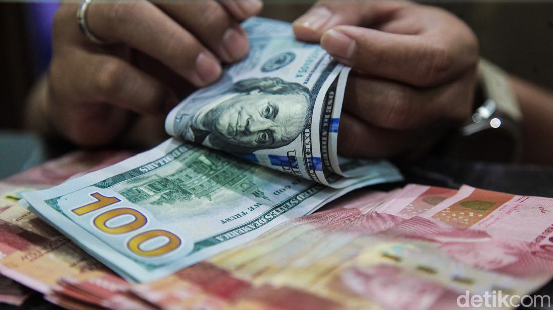 Rupiah Menguat Tipis di Tengah Dominasi Dolar AS: Analisis Pasar Valuta Asing Terkini