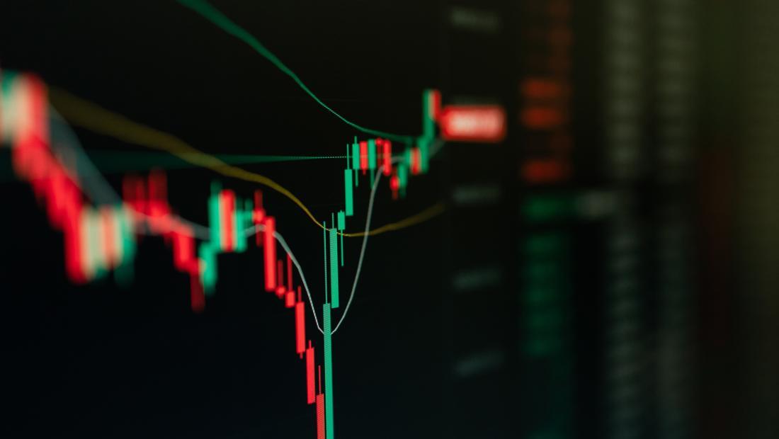 Analisis Pasar Saham: IHSG Menguat, Sentimen Geopolitik dan Kebijakan OJK Jadi Sorotan