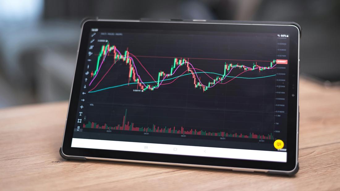 Analisis Pasar Saham: IHSG Terkoreksi di Tengah Aksi Beli Asing, Sentimen Global Beri Angin Segar