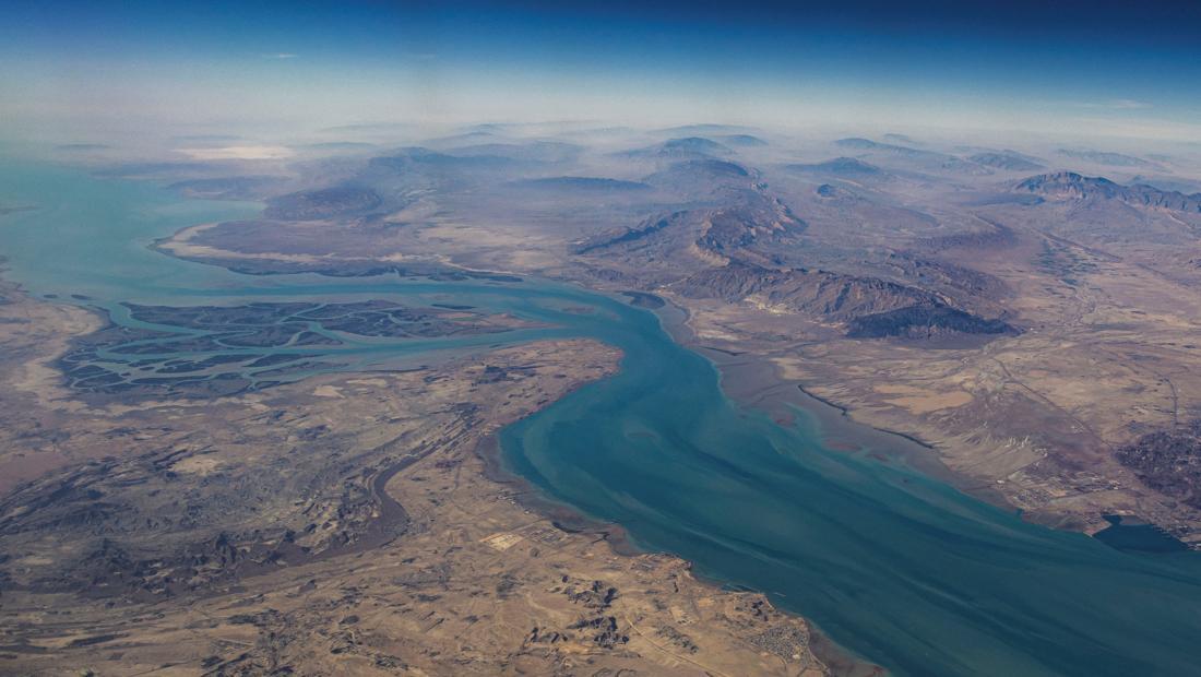 Ketegangan Memuncak di Selat Hormuz: Iran Beri Peringatan Keras di Tengah Konflik yang Memanas