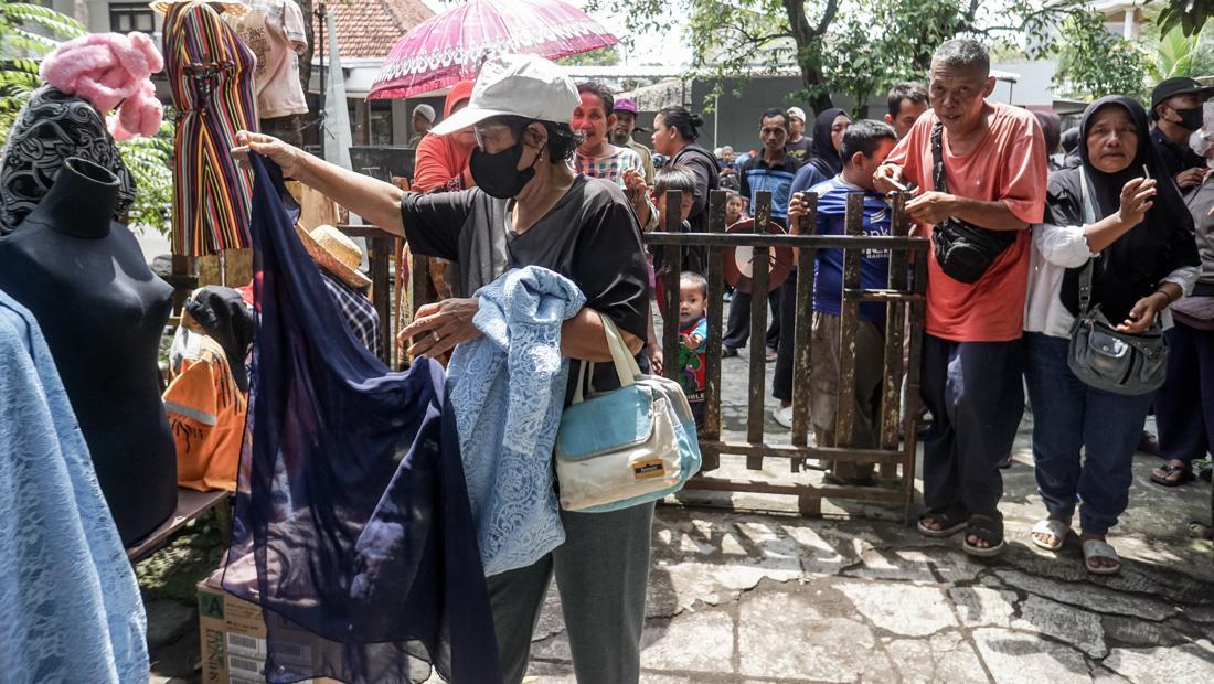 Semarak Solidaritas di Solo: Joli Jolan Hadirkan ‘Berburu Baju Lebaran’ Gratis Bagi Warga