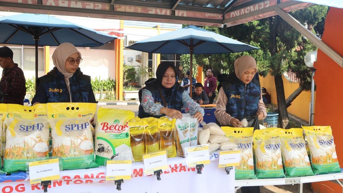 Kesiapan Pangan Nasional Terjamin: BULOG Pastikan Stok Beras dan Minyak Goreng Aman Hingga Akhir Tahun 2026