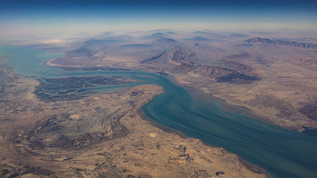 Krisis Energi Global Mengintai: Produksi Minyak Irak Anjlok Drastis Akibat Konflik di Selat Hormuz