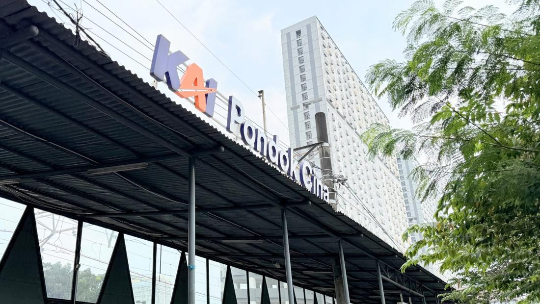 Transformasi Stasiun Pondok Cina: KAI Commuter Tingkatkan Keselamatan dan Kenyamanan Pengguna Melalui Penataan Alur Akses