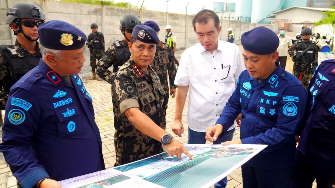 KKP Tindak Tegas Pemanfaatan Ruang Laut Ilegal di Gresik: Penghentian Sementara Aktivitas PT SSM Jadi Peringatan