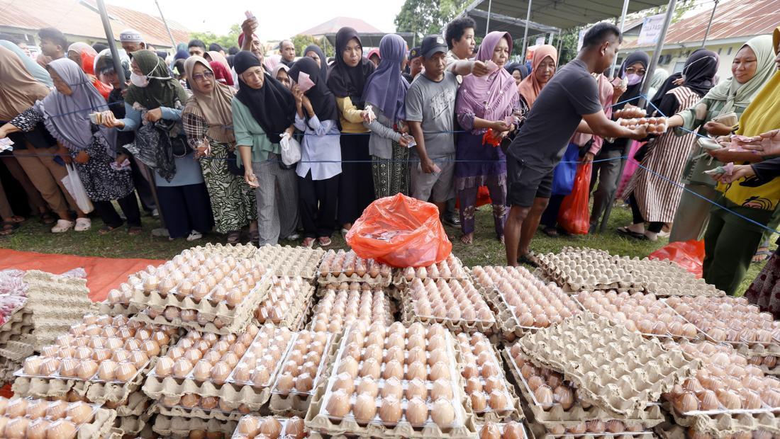 Antusiasme Warga Bone Bolango Sambut Ramadan dengan Pasar Murah Bersubsidi